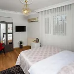 8 House Balçova