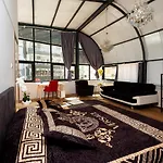 8 House *