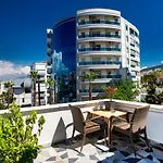 Hotel 8 House