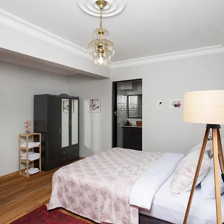 8 House Hotel Balcova