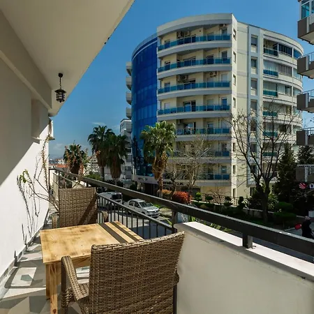 8 House * Balcova